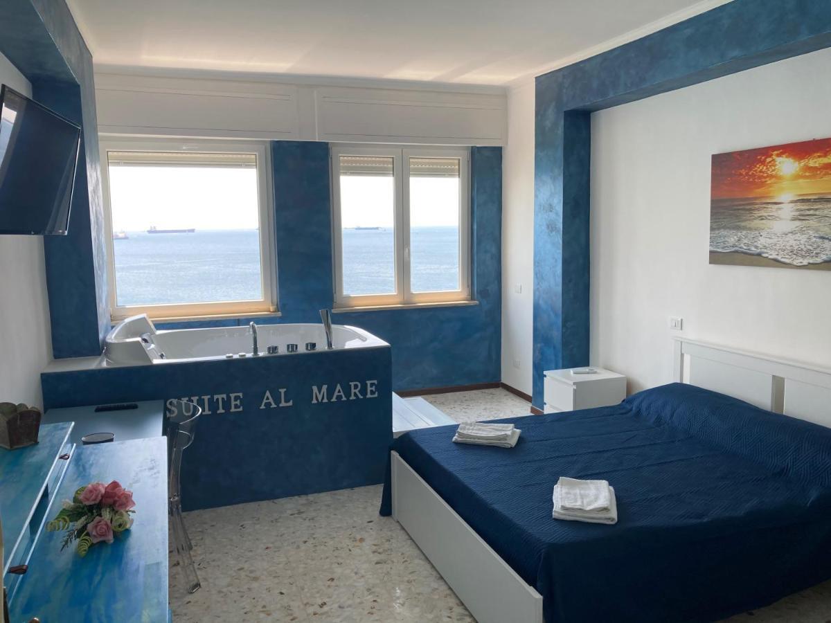 Suite Al Mare Taranto Esterno foto