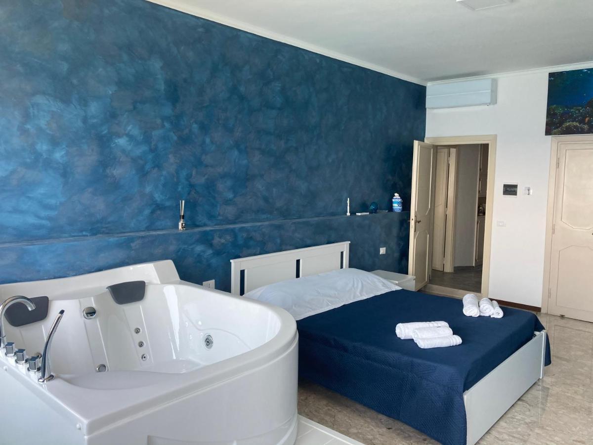 Suite Al Mare Taranto Esterno foto