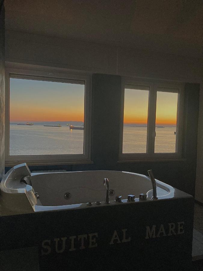 Suite Al Mare Taranto Esterno foto