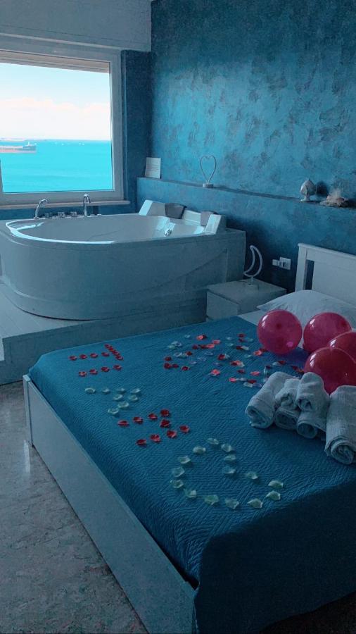 Suite Al Mare Taranto Esterno foto